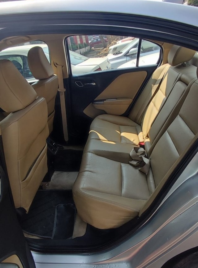 Second-hand 2017 Honda City i DTec E for sale in Lucknow-9