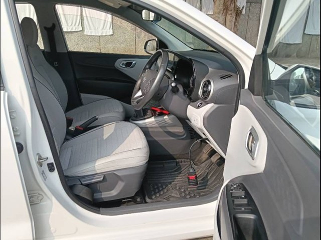 Second-hand 2023 Hyundai Grand i10 Nios Asta for sale in New Delhi-4