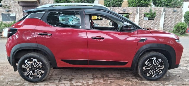 Second-hand 2022 Renault Kiger RXZ for sale in Lucknow-1