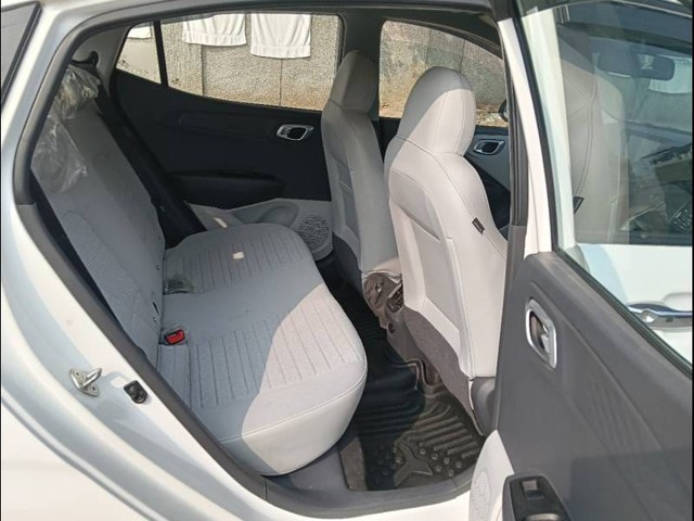 Second-hand 2023 Hyundai Grand i10 Nios Asta for sale in New Delhi-7