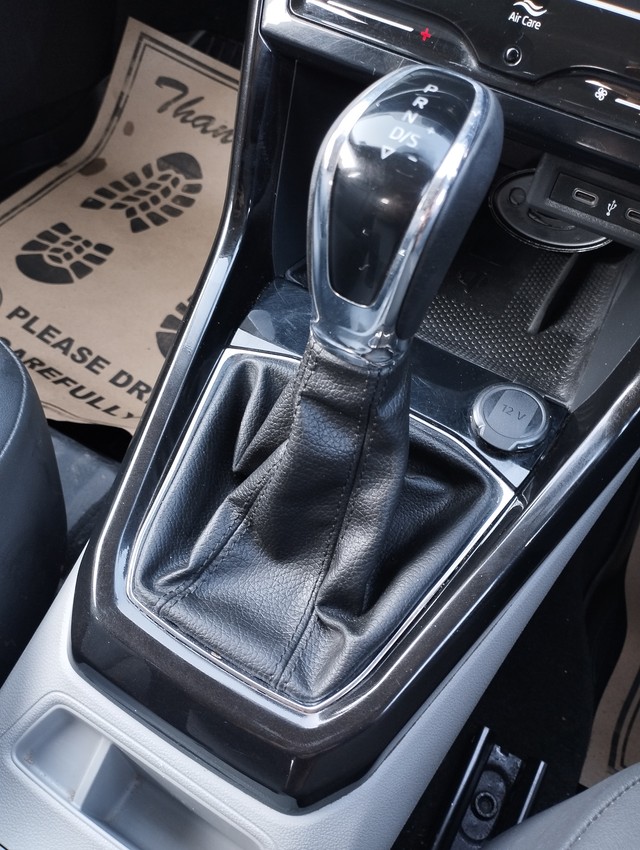 Second-hand 2022 Skoda Kushaq 1.5 TSI Style DSG Anniversary Edition BSVI for sale in New Delhi-14