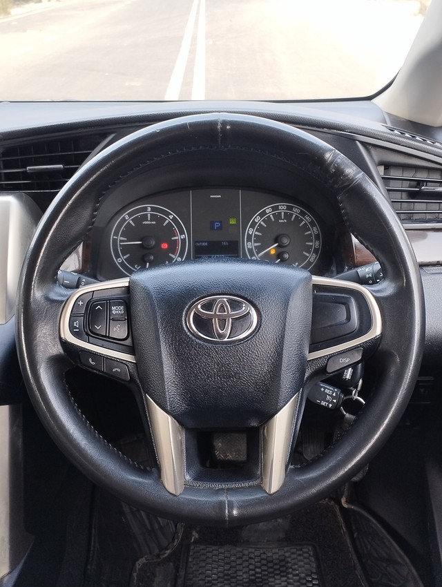 Second-hand 2020 Toyota Innova Crysta 2.4 GX 7 STR AT for sale in New Delhi-18