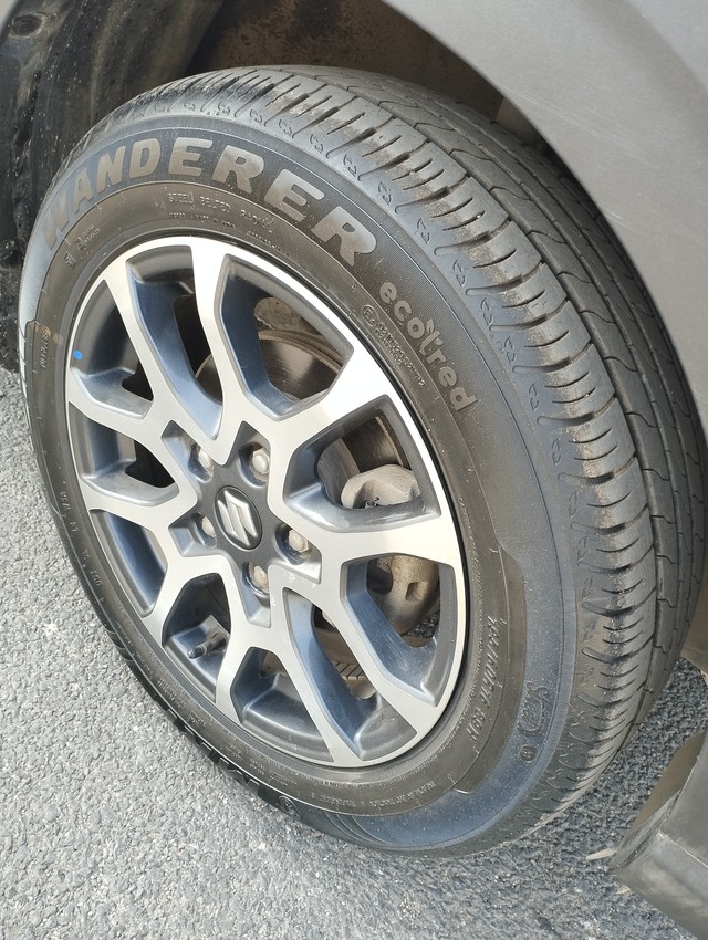 Second-hand 2024 Maruti Suzuki XL6 Alpha Plus AT for sale in New Delhi-7