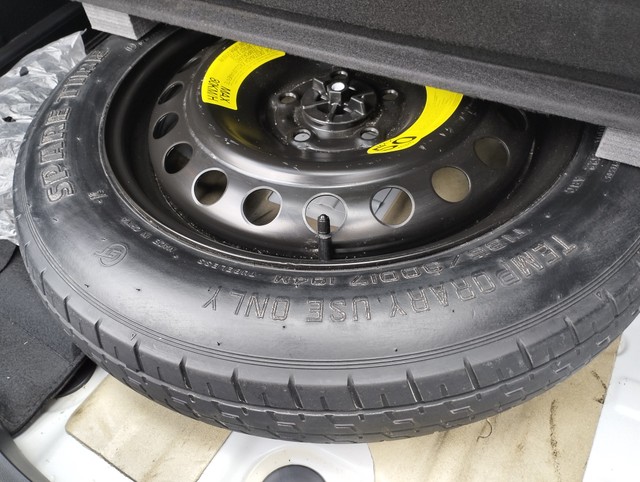 Second-hand 2023 Hyundai Tucson Signature Diesel AT for sale in New Delhi-7