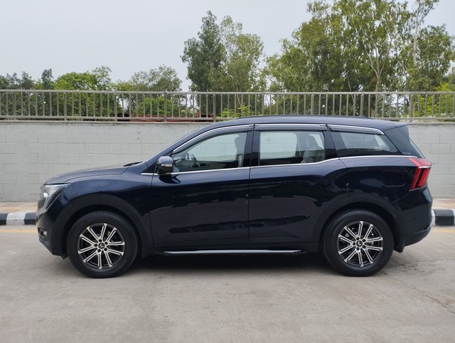 Mahindra XUV700 AX7 7Str AT Second-hand 2024 Mahindra XUV700 AX7 7Str AT for sale in New Delhi-3