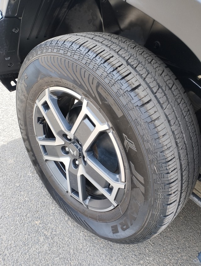 Second-hand 2024 Mahindra Thar ROXX MX5 RWD Diesel AT for sale in New Delhi-7