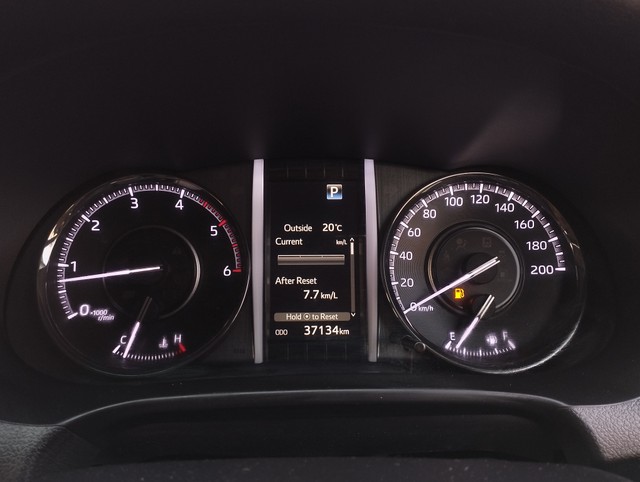 Second-hand 2024 Toyota Fortuner Legender 4x4 AT for sale in New Delhi-11