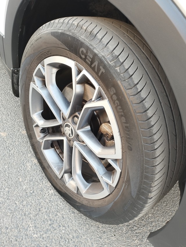 Second-hand 2022 Skoda Kushaq 1.5 TSI Style DSG Anniversary Edition BSVI for sale in New Delhi-6