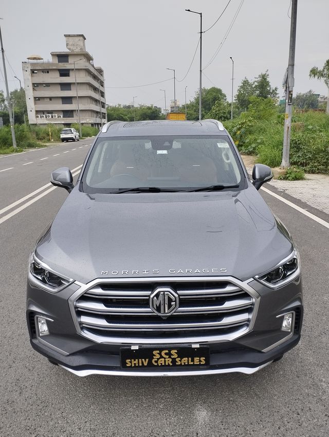 MG Gloster सेवी 4x2 6 सीटर Second-hand 2023 MG Gloster सेवी 4x2 6 सीटर for sale in New Delhi