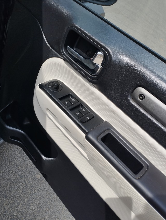 Second-hand 2024 Mahindra Thar ROXX MX5 RWD Diesel AT for sale in New Delhi-14