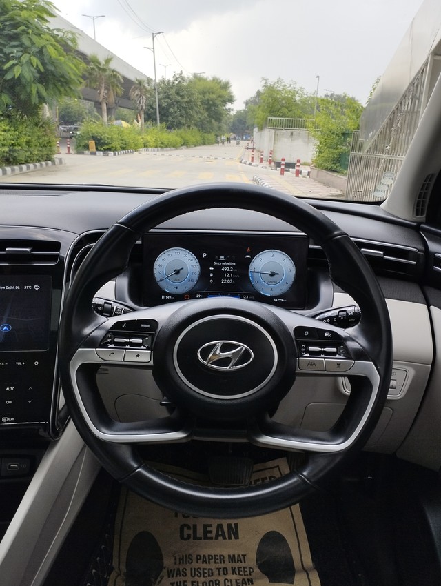 Second-hand 2023 Hyundai Tucson Signature Diesel AT for sale in New Delhi-16