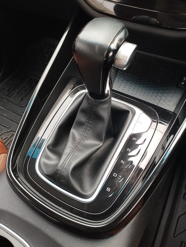 Second-hand 2023 MG Hector Plus Sharp CVT for sale in New Delhi-19