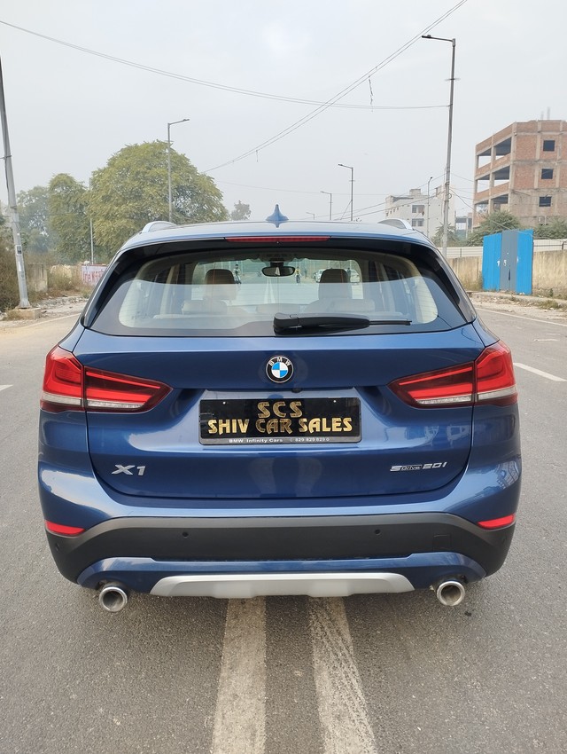 Second-hand 2021 BMW X1 sDrive20i xLine for sale in New Delhi-3