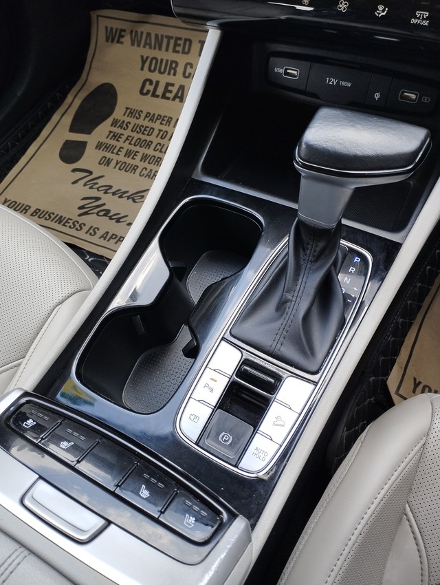 Second-hand 2023 Hyundai Tucson Signature Diesel AT for sale in New Delhi-13