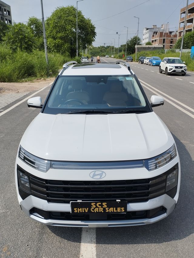 Hyundai Alcazar Signature DCT Second-hand 2024 Hyundai Alcazar Signature DCT for sale in New Delhi