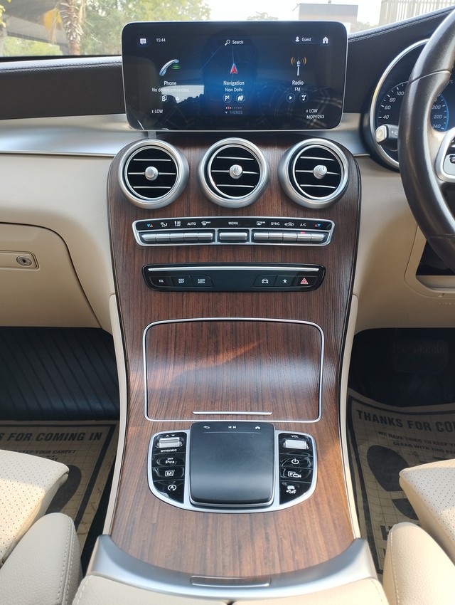 Mercedes-Benz GLC 200 Second-hand 2022 Mercedes-Benz GLC 200 for sale in New Delhi-11