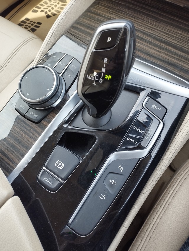 Second-hand 2019 BMW 6 Series GT 620d Luxury Line 2019-2021 for sale in New Delhi-14