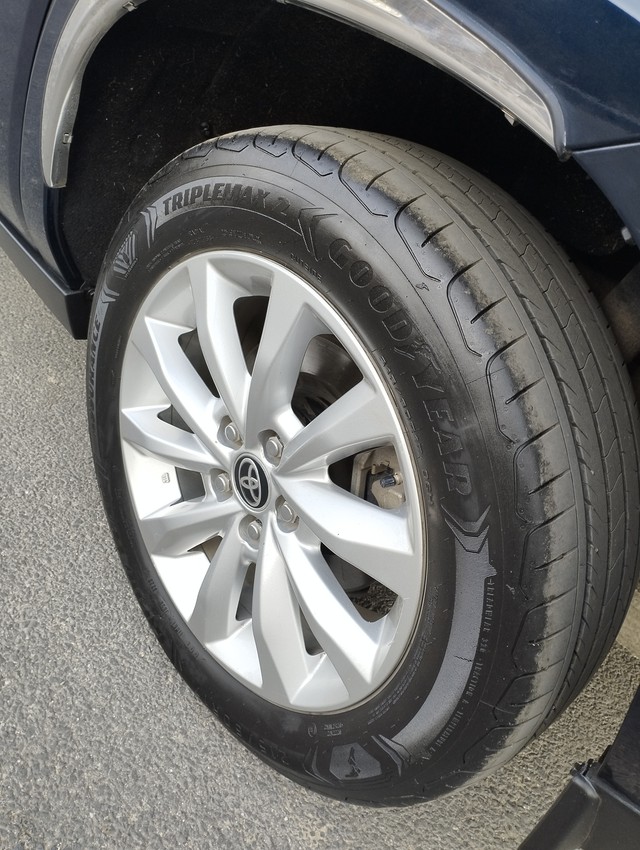 Second-hand 2023 Toyota Innova Hycross VX(O) 7STR Hybrid for sale in New Delhi-20