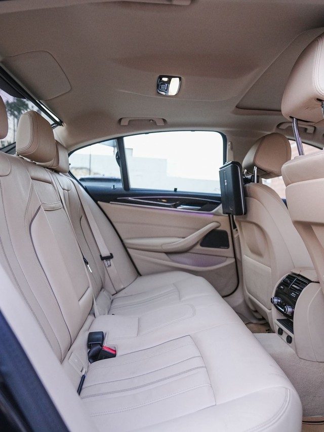 Second-hand 2019 BMW 5 Series 520d Luxury Line for sale in Jaipur-7