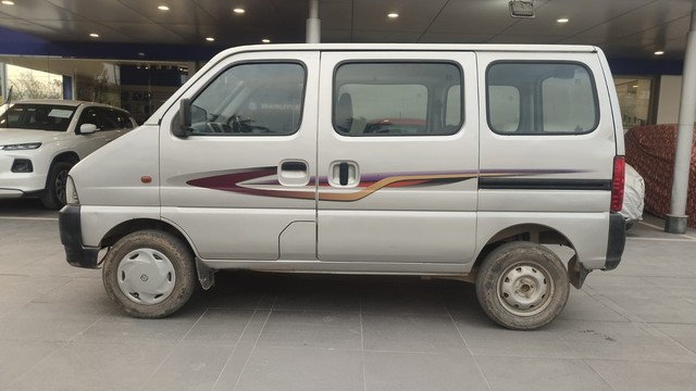 Maruti Suzuki Eeco 5 Seater Standard BSIV Second-hand 2018 Maruti Suzuki Eeco 5 Seater Standard BSIV for sale in Bangalore-3