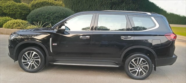 Second-hand 2025 MG Gloster Savvy 4x4 6Str for sale in Mumbai-4