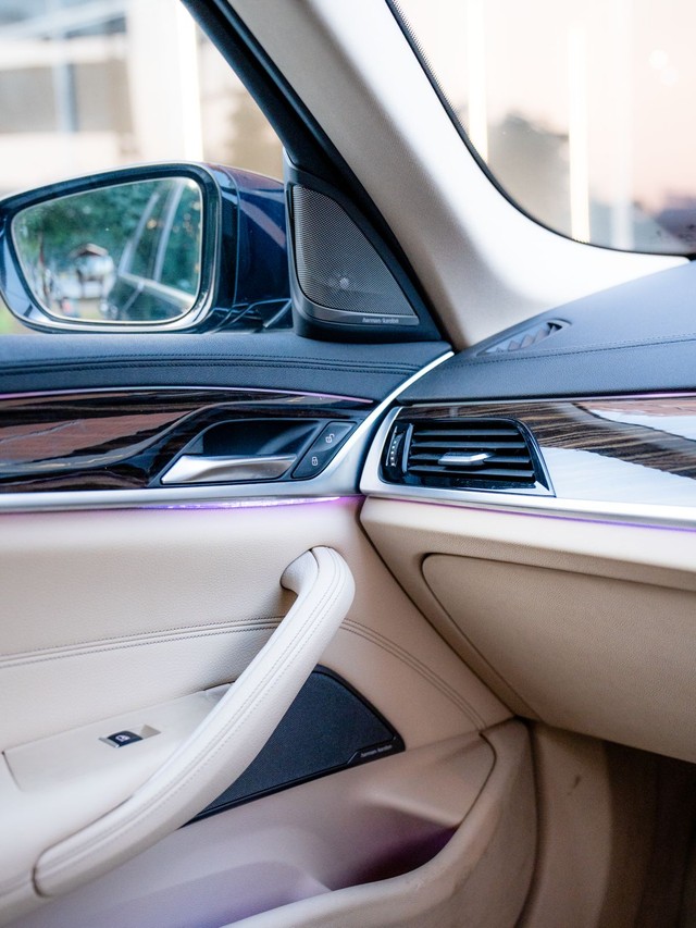 Second-hand 2019 BMW 5 Series 520d Luxury Line for sale in Jaipur-8