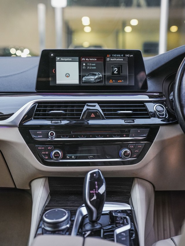 Second-hand 2019 BMW 5 Series 520d Luxury Line for sale in Jaipur-4