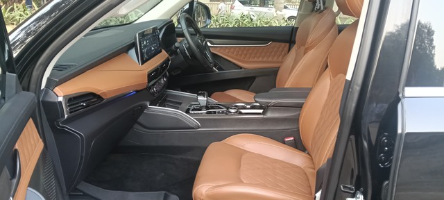 Second-hand 2025 MG Gloster Savvy 4x4 6Str for sale in Mumbai-13