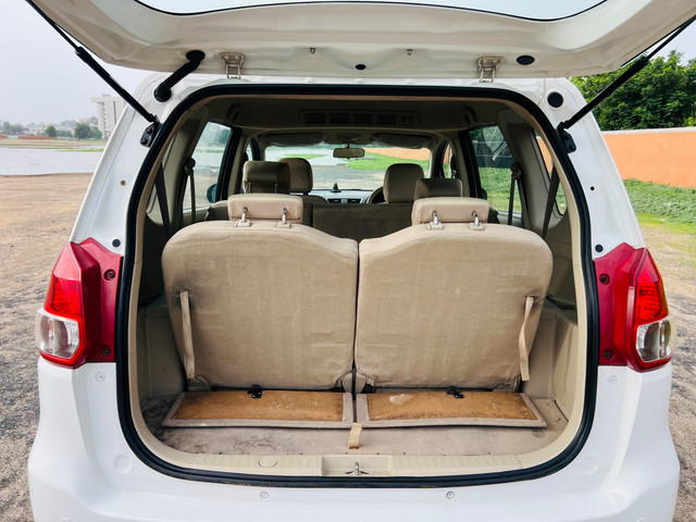 Second-hand 2016 Maruti Ertiga SHVS VDI for sale in Ahmedabad-10