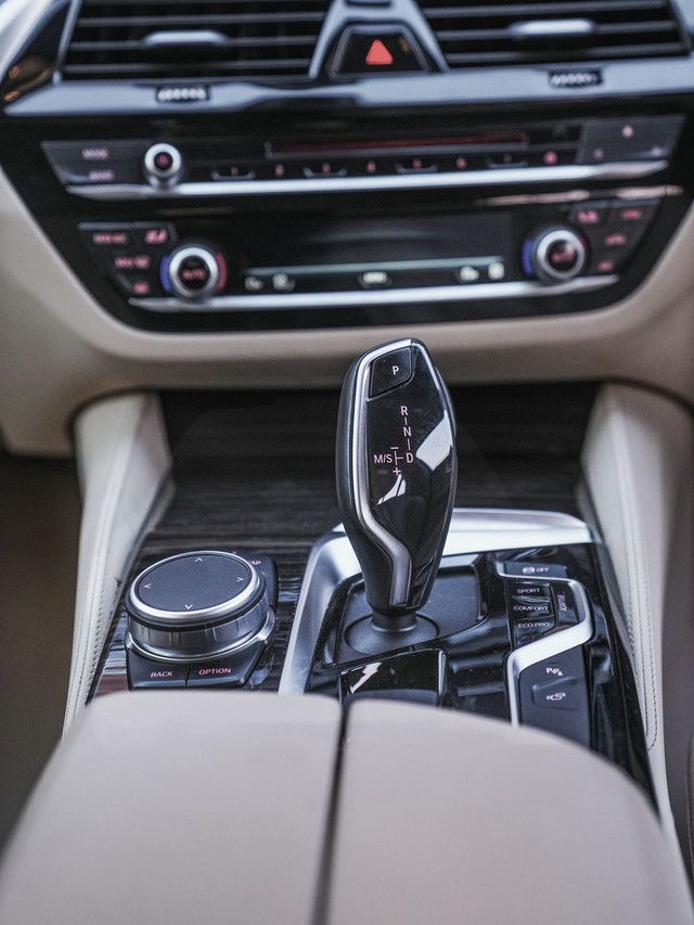 Second-hand 2019 BMW 5 Series 520d Luxury Line for sale in Jaipur-6