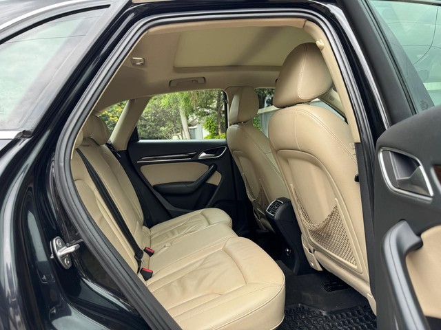 Second-hand 2019 Audi Q3 30 TDI Premium FWD for sale in Pune-9