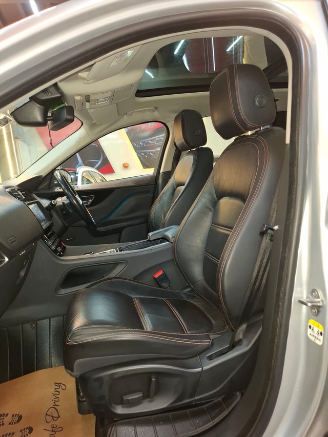 Second-hand 2017 Jaguar F-Pace Prestige 2.0 AWD for sale in Pune-8