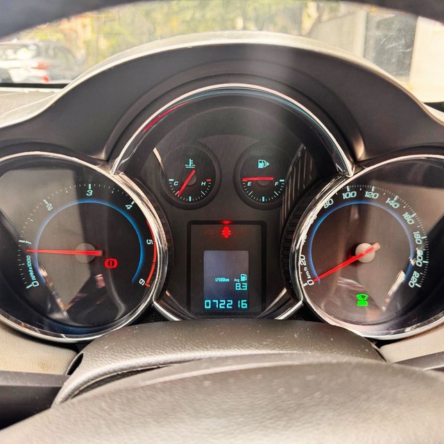 Second-hand 2017 Chevrolet Cruze LTZ for sale in Bangalore-9