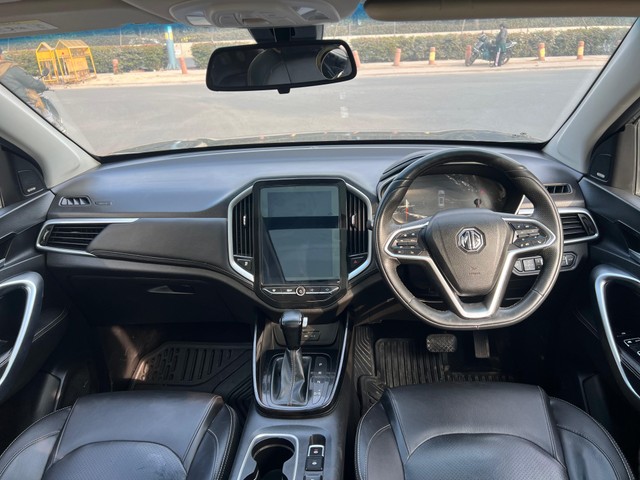 Second-hand 2020 MG Hector Plus Sharp DCT for sale in New Delhi-2