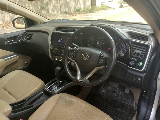 Second-hand 2018 Honda City i-VTEC CVT ZX for sale in New Delhi-11