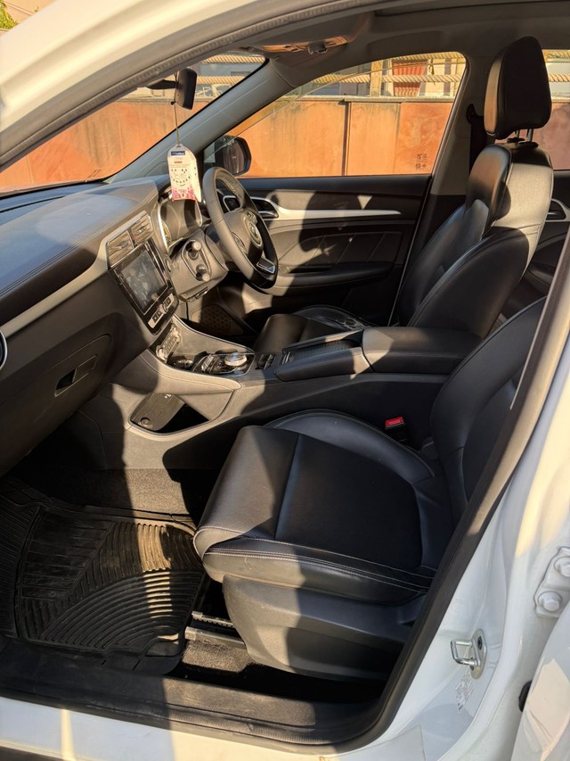 Second-hand 2021 MG ZS EV Exclusive for sale in Jaipur-9