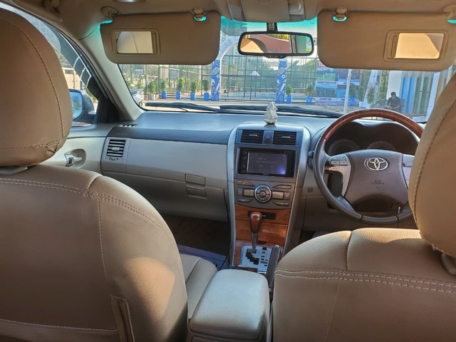 Second-hand 2010 Toyota Corolla Altis G HV AT for sale in Surat-7