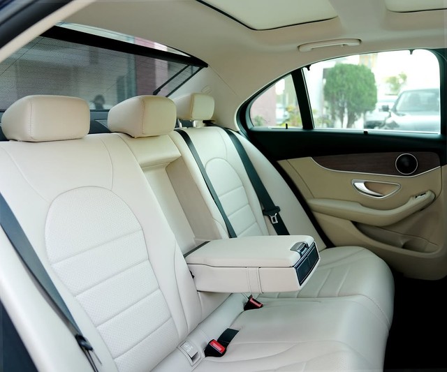 Second-hand 2019 Mercedes-Benz C-Class Progressive C 220d for sale in Jaipur-5