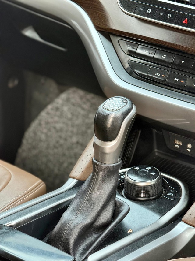 Second-hand 2020 Tata Harrier XZA AT BSVI for sale in Surat-15