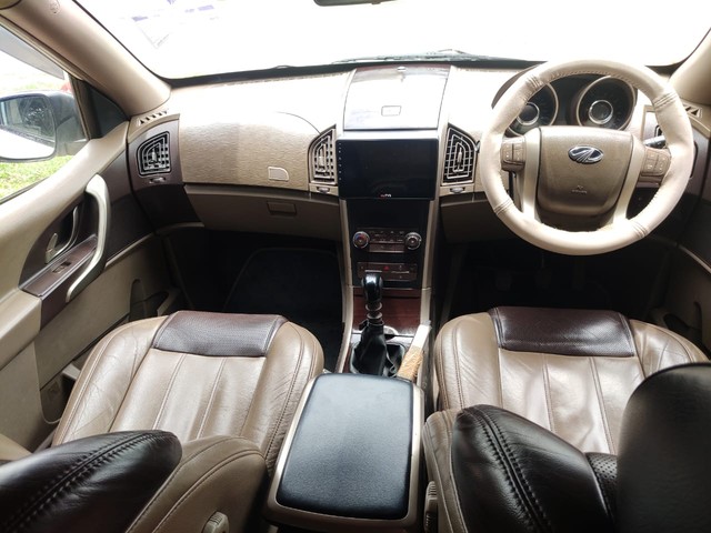 Second-hand 2014 Mahindra XUV500 W8 FWD for sale in Hassan-5