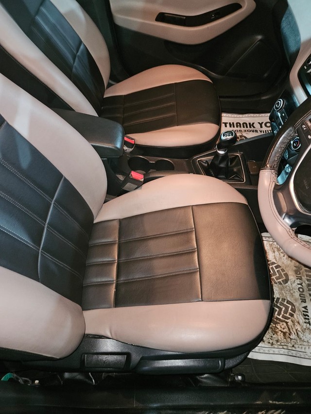 Second-hand 2019 Hyundai i20 Petrol Asta Option for sale in Mira Road-4