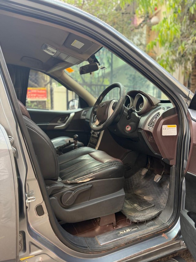 Second-hand 2012 Mahindra XUV500 W8 FWD for sale in Pune-8