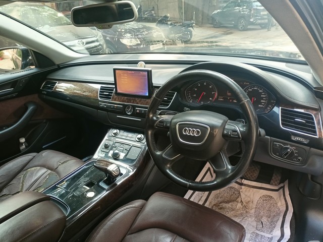 Second-hand 2011 Audi A8 4.2 FSI quattro for sale in New Delhi-9