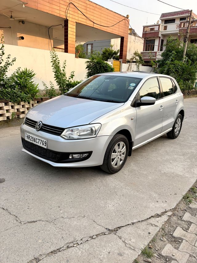 Volkswagen Polo IPL II 1.2 Petrol Highline Second-hand 2012 Volkswagen Polo IPL II 1.2 Petrol Highline for sale in Chandigarh