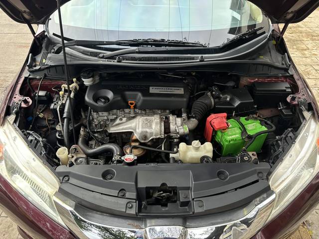https://images10.gaadi.com/usedcar_image/SP1A.210812.016/original/5763a774-cbe4-41f1-b0af-4bbd75512d78.jpg?imwidth=6402