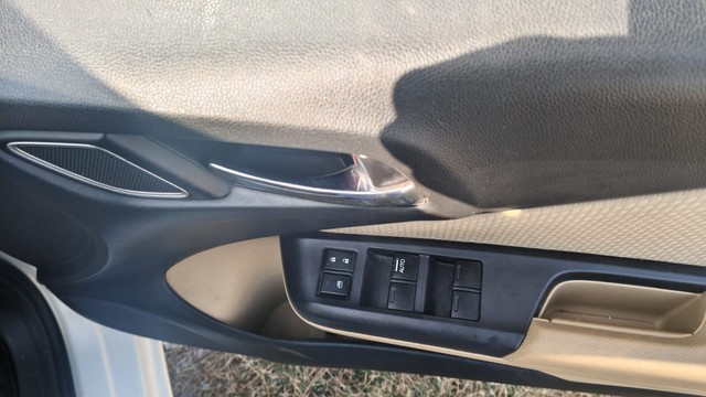 Second-hand 2017 Honda City i-VTEC CVT V for sale in Faridabad-10