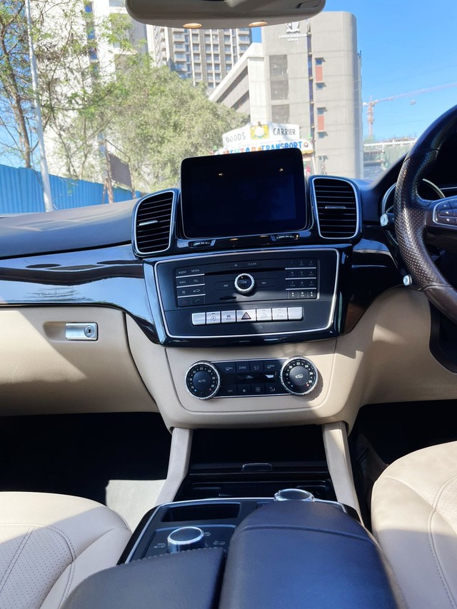 Second-hand 2017 Mercedes-Benz GLE 250d for sale in Mumbai-10