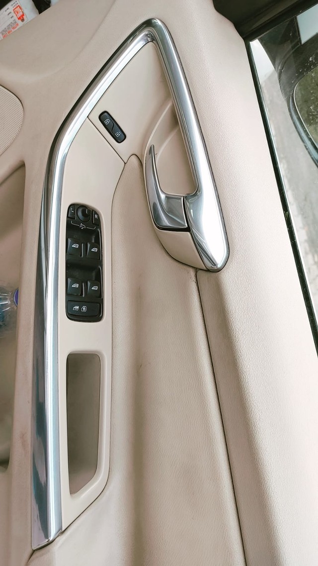 Second-hand 2018 BMW X1 sDrive20d Expedition for sale in Agra-8