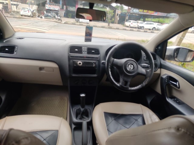 Second-hand 2011 Volkswagen Polo Petrol Comfortline 1.2L for sale in Hassan-5