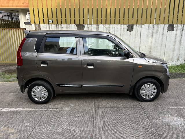 https://images10.gaadi.com/usedcar_image/SP1A.210812.016/original/66a0a366-7ed4-4683-8ac8-85af19376fa0.jpg?imwidth=6401